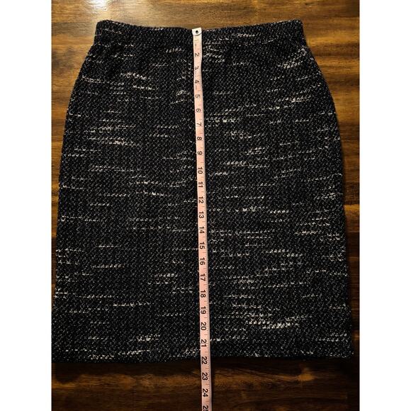St. John Collection Women's 8 Skirt Tweed Elastic Waist Pull On Knee Length - Picture 8 of 8